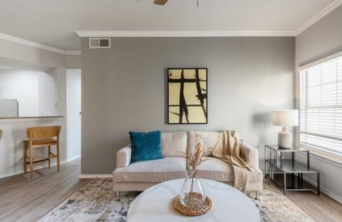 Falconhead Apartment | Modern Apartment in Prime Location ID2249