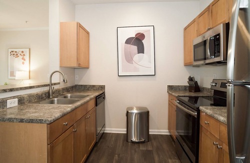 Durham Apartment | Modern Apartment in Prime Location (ID2618X60)