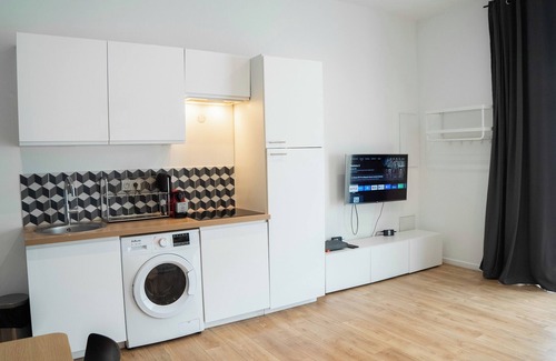 Chartrons Apartment | Modern Apartment in the Heart of Chartrons