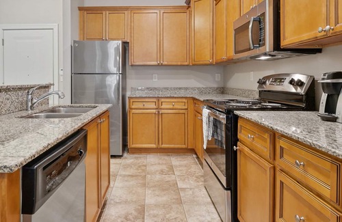 Greensboro Apartment | Modern Apartment in Prime Location (ID7187X91)