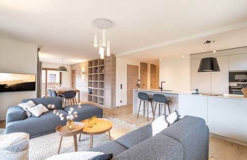 Le Praz Apartment | Modern Apartment Near Courchevel Le Praz Center, Close to Slopes, Sleeps 6