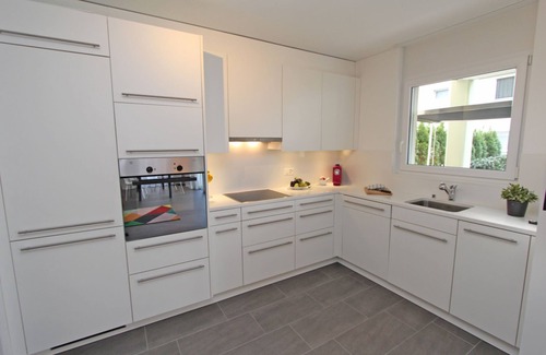 Losone Apartment | Modern apartment on the first floor of a small apartment building in a central location