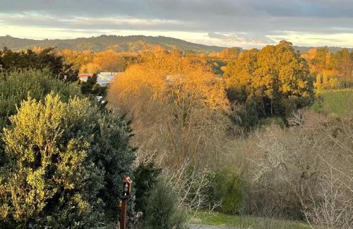 Cambridge Apartment | Modern apartment- rural outlook, central Cambridge