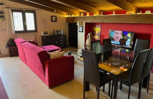 Formia Apartment | MODERN APARTMENT SURROUNDED BY GREENERY BUT A STONE'S THROW FROM THE SEA AND MOUNTAINS