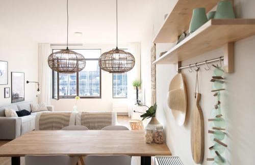 Vissershaven Apartment | Modern Apartment with seaside view