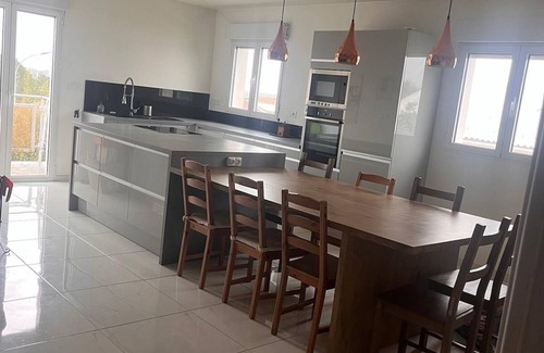 Montpellier Apartment | Modern apartment with incredible views