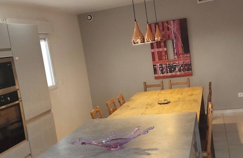 Montpellier Apartment | Modern apartment with incredible views