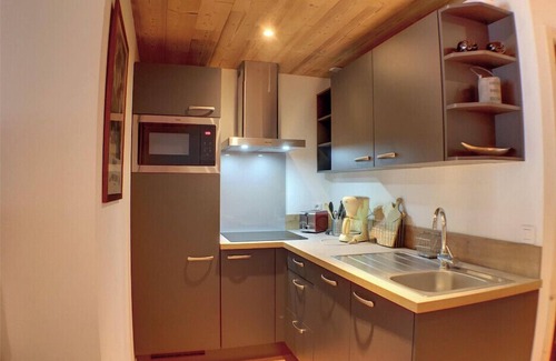 Chamonix City Centre Apartment | Modern Apt With View On The Aiguille Du Midi