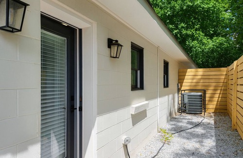 Pittsburgh Apartment | Modern Atlanta Getaway - Minutes to Downtown