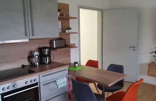 Plauen Apartment | Modern, barrier-free apartment with garden access and terrace