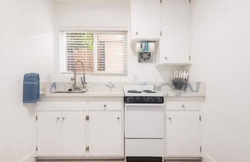 San Diego Apartment | Modern Bayfront Studio/Bay Views/Remodeled