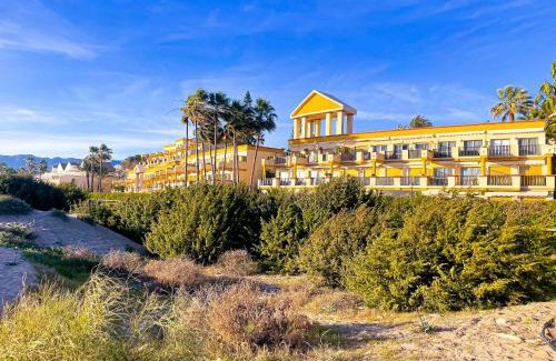Nikki Beach Apartment | Modern beach apartment Romana Playa in Marbella, Elviria