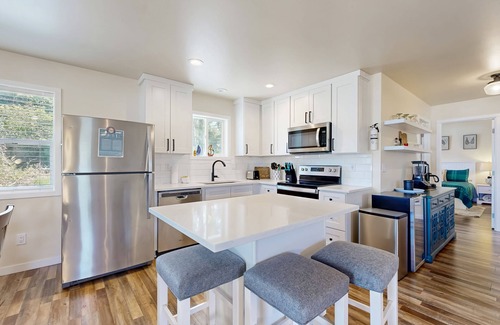 Rockaway Beach House | Modern Beach Cottage with a covered patio, fire pit, grill, & easy beach access