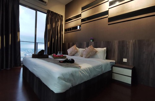 Malacca City Apartment | Modern Black for Couple@ Melaka City steps to Jonker#2