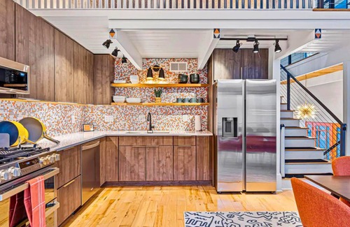 Waynesville House | Modern Cabin, 4 BDs, 2 Kings, Bunks, Hot Tub
