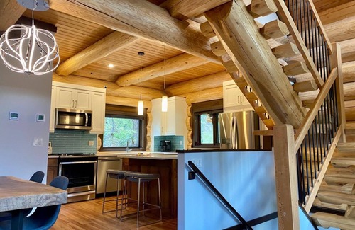 East Kootenay Cabin | Modern Cabin Retreat near Kimberley!