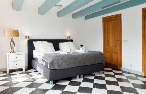 Jordaan Bed & Breakfast | Modern Canal House Loft - City Center