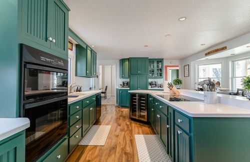 Holcomb Other | Modern Canandaigua Farmhouse Near FLX Wineries