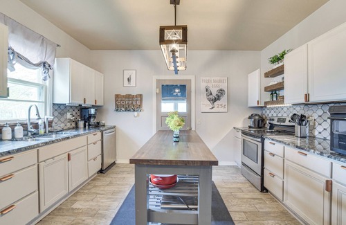 Casselton House | Modern Casselton Vacation Rental: 22 Mi to Fargo!
