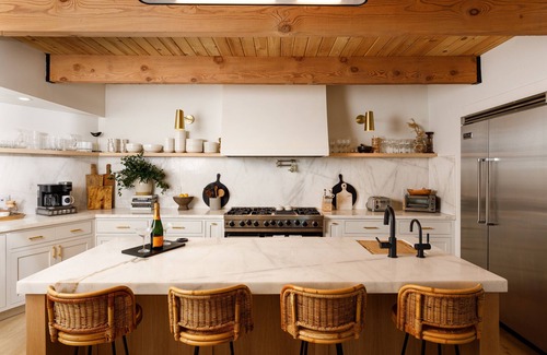 Lake Arrowhead Ski Chalet | Modern Chalet w/Lakeview + Hot Tub -@TrinityHomeLA 4300+sq ft