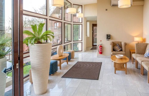 Cromer Apartment | Modern Coastal Studio | Seaside Resort | Sleeps 2