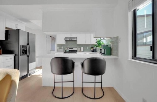 South San Francisco House | Modern Comfort: South San Francisco Edition