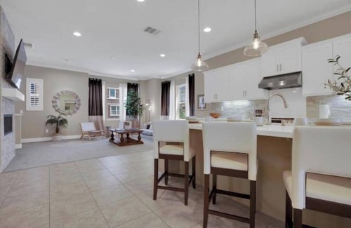 Pleasanton House | Modern Comfort: Deluxe Amenities & Elevator