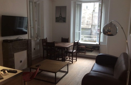 Condat Apartment | Modern, comfortable apartment