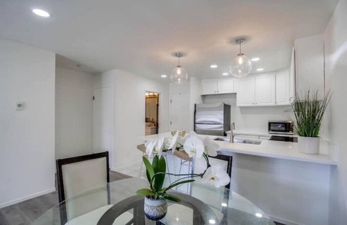 Bay Ho Condo | Modern Condo Central near Beach & Bay