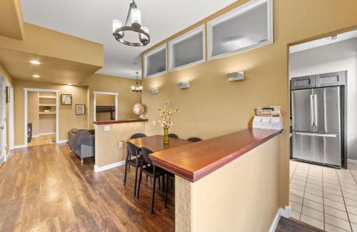 Historic Grand Junction Hotel | Modern Condo Inside The Historic St Regis
