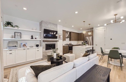 Congress Park House | Modern Congress Park Retreat