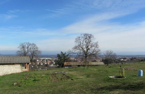 Montbrison Cottage | Modern cottage with garden and pond, near Montbrison