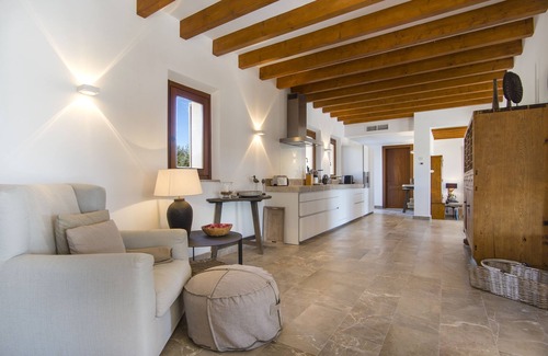 Porreres House | Modern country house for holidays in paradise with its own tennis court