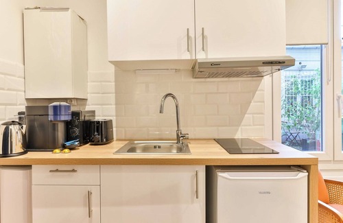 Quartier du Faubourg-Montmartre Apartment | Modern deluxe studio in the heart of Paris