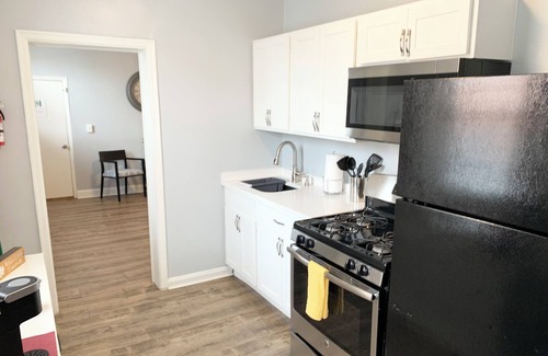 South Baltimore Apartment | Modern Dog Friendly 1BD/1BA Apt in Federal Hill