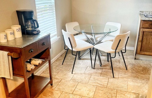 Fort Smith Apartment | Modern Downtown 1-Bedroom Pet-Friendly Stay with Yard