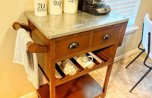 Fort Smith Apartment | Modern Downtown 1-Bedroom Pet-Friendly Stay with Yard