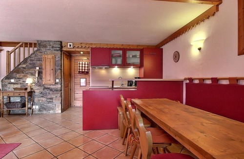 Aime Apartment | Modern duplex with pool, gym, and hammam in Plagne Aime 2000