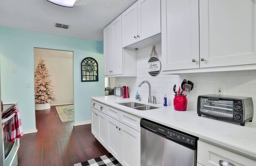 Doctors Inlet House | ★Modern E. Orange Park Home 6+Bed Fence Beach 40min★