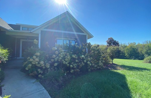 Royal Acres House | Modern Farmhouse in Keswick 5BR/4BA