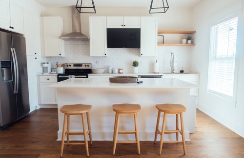 Cookeville House | Modern Farmhouse with Golf Course Views