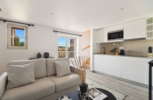 Saint-Tropez City Centre Apartment | Modern Flat -1bdr/4p- Saint-tropez