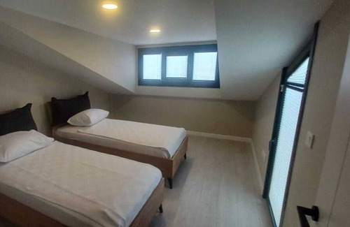 Gaziosmanpasa Apartment | Modern Flat #5