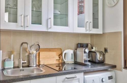 Republique–Point-du-Jour Apartment | Modern flat 5min parc des Princes -15min Trocadéro