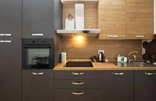 Morivione Apartment | Modern Flat – Via De Sanctis 61, Metro & WiFi