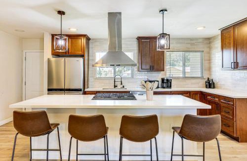 Lakeside House | Modern Gem with Outdoor Oasis 5 Mi to Lake Jennings