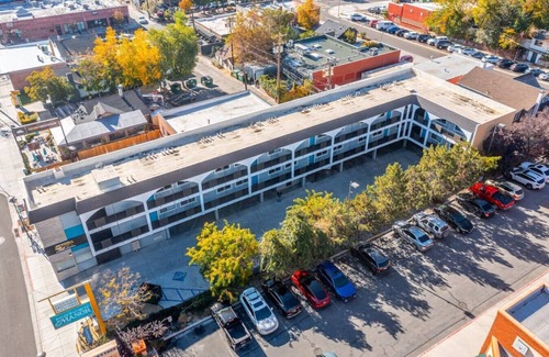 Midtown Apartment | Modern Haven: Chic Studio Getaway