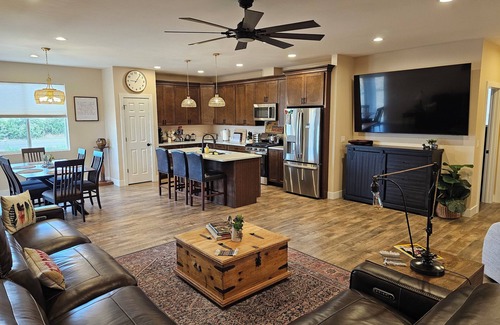 Montrose House | Modern High Country Hangout
