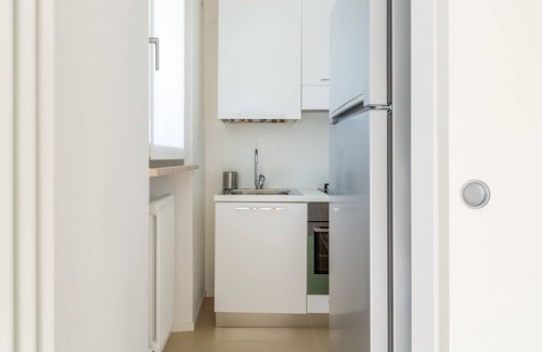 San Benedetto di Lugana Apartment | Modern Holiday Apartment "Baseventuno 3" With Pool