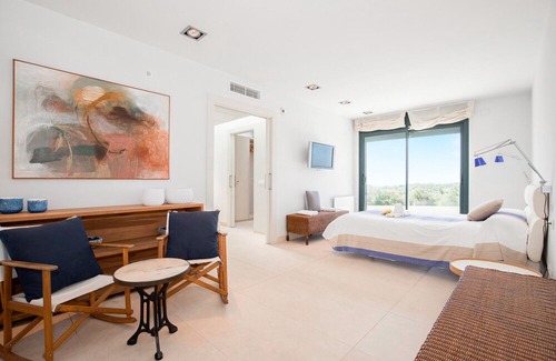 Es Canutells Villa | Modern holiday home with sea view for families- Casa Forma Nou